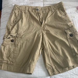 AE Classic Length Cargo Shorts
